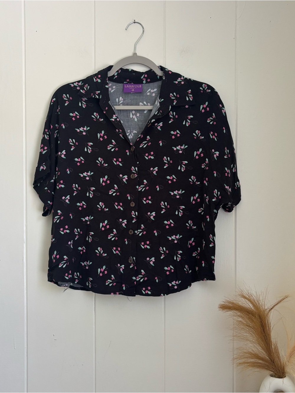 Laha’ole  Hawai’i Brand Black Button-Down Shirt with Pink Floral Print